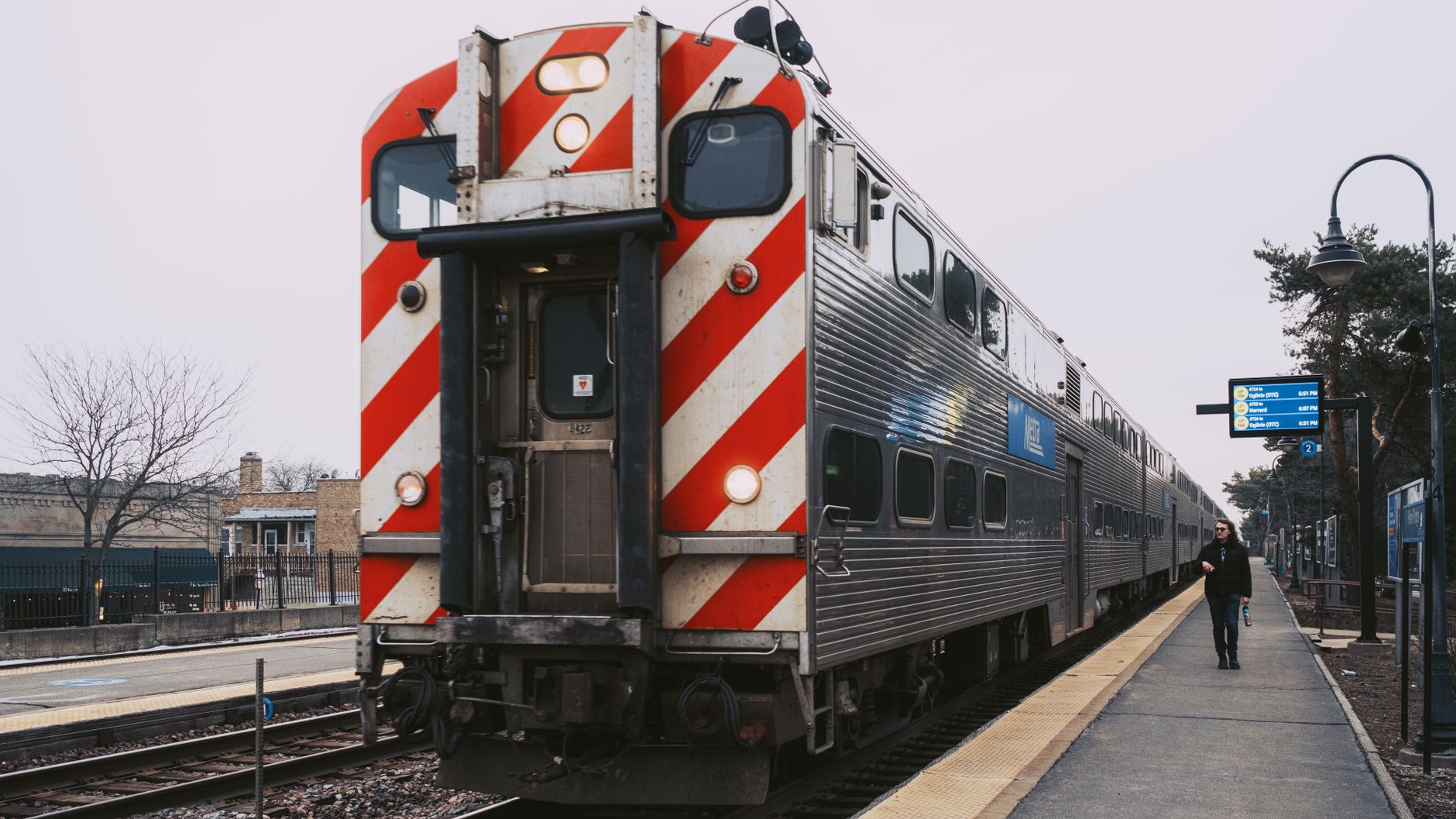 Best Western Suburbs for the Chicago Commute: Metra Times (2026)