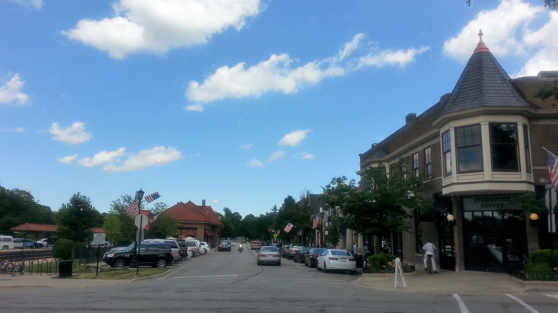 What $500K, $800K & $1.2M Buy in Clarendon Hills, IL (2026)