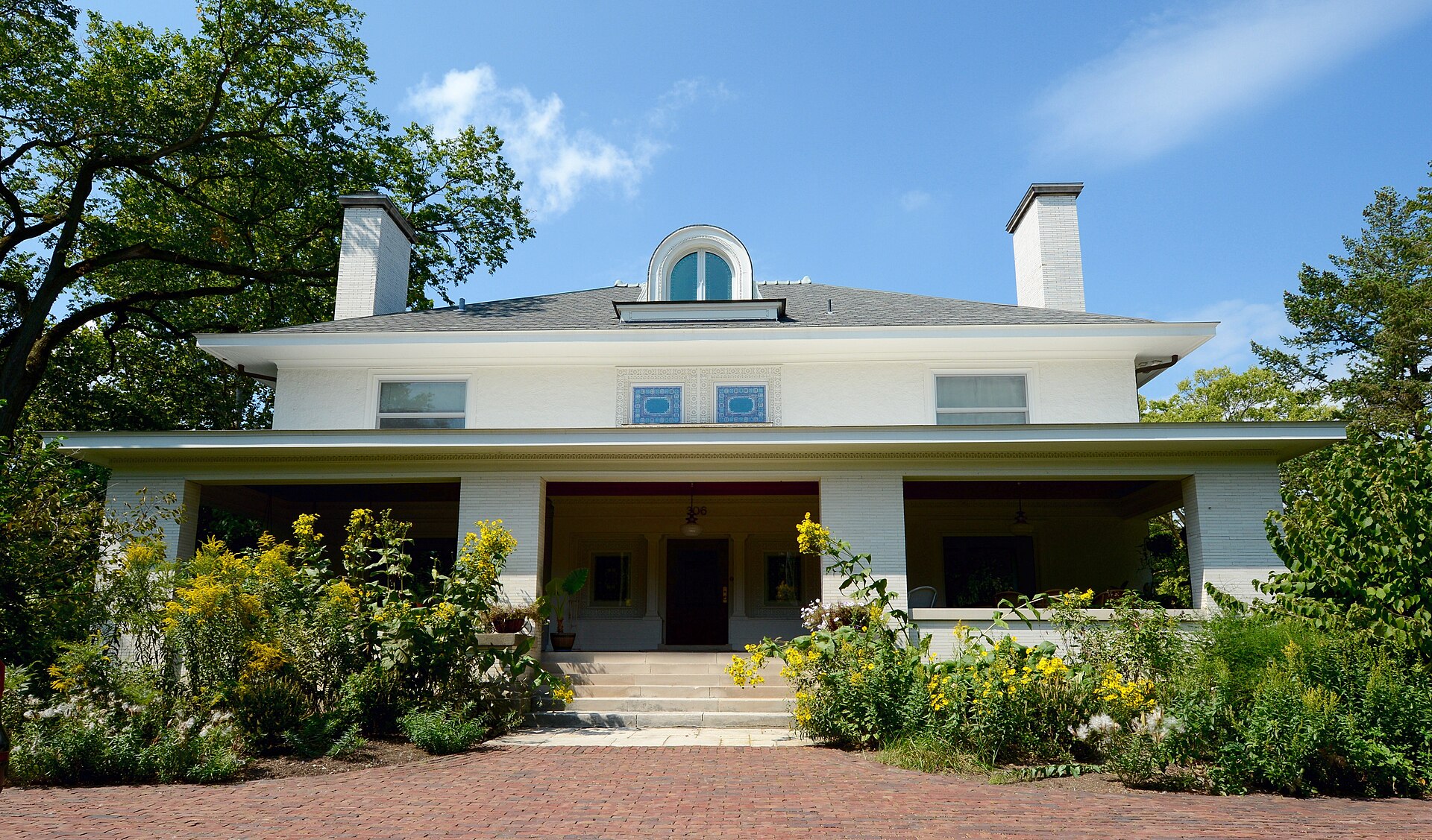 Hinsdale Property Taxes 2026: Rate, Bill & What to Know
