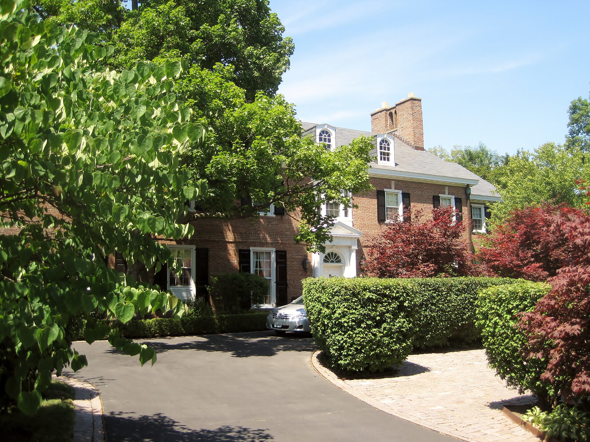 Hinsdale Real Estate Market Update 2026: A Tale of Two Markets