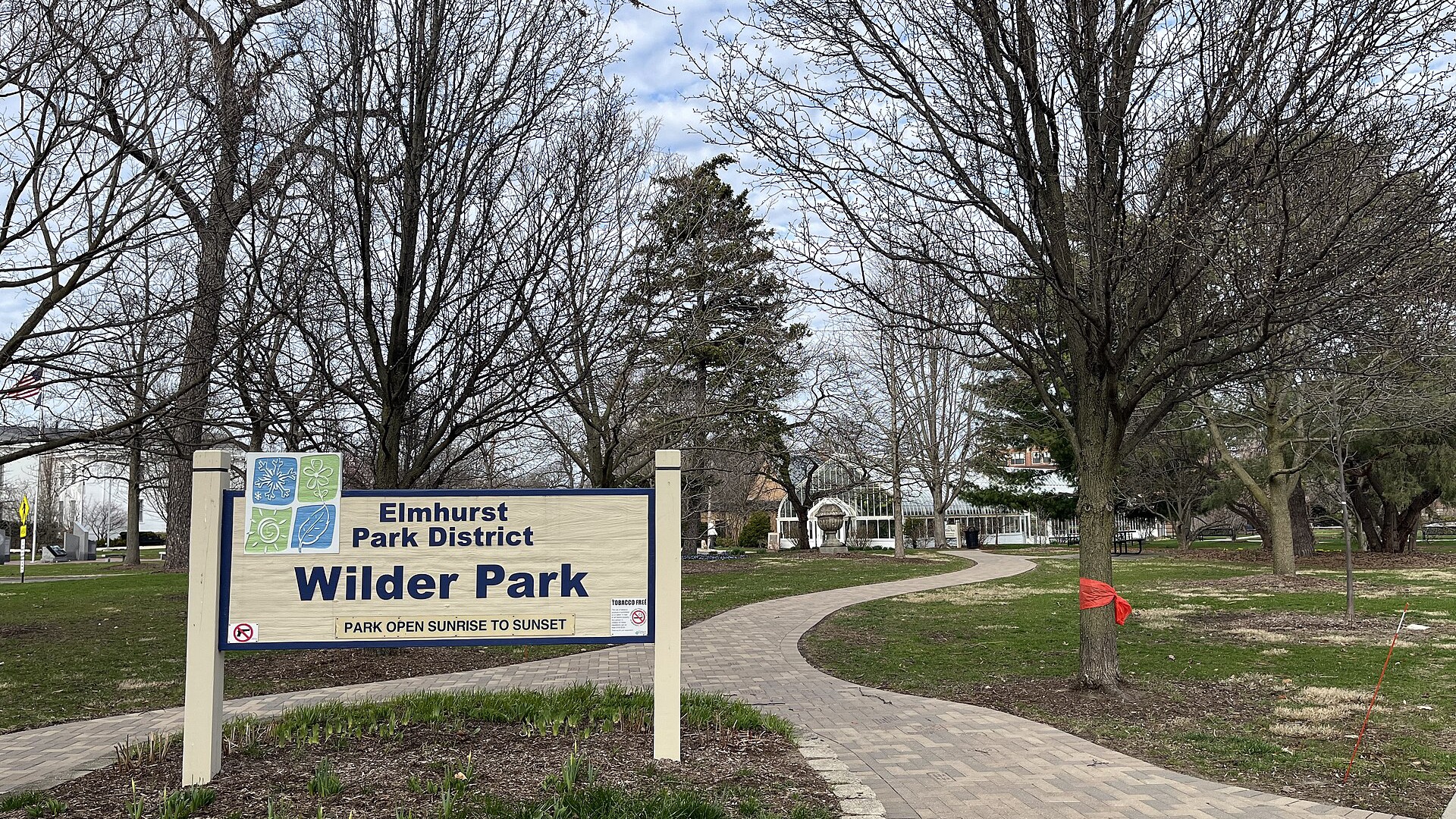Best Neighborhoods in Elmhurst, IL: Downtown, Cottage Hill & More (2026)